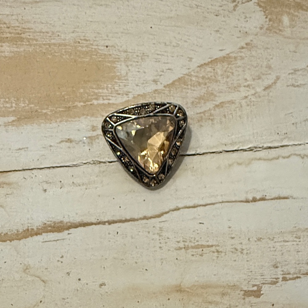 Elegant Triangular Ginger Snap